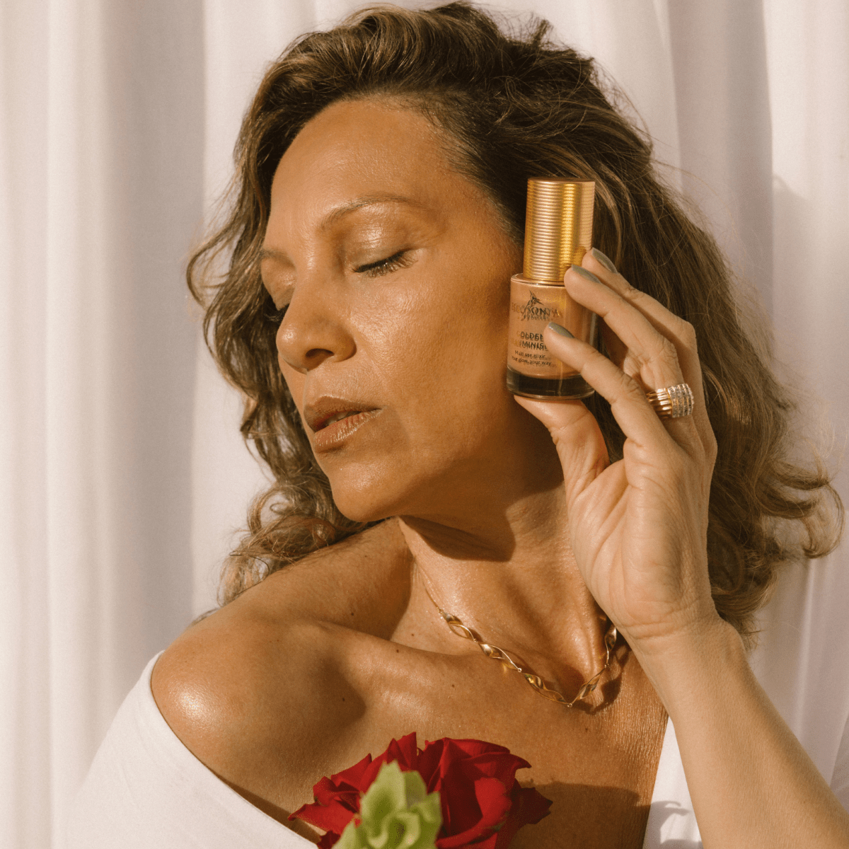 Golden Illuminiser, best Makeup from Eco By Sonya Australia