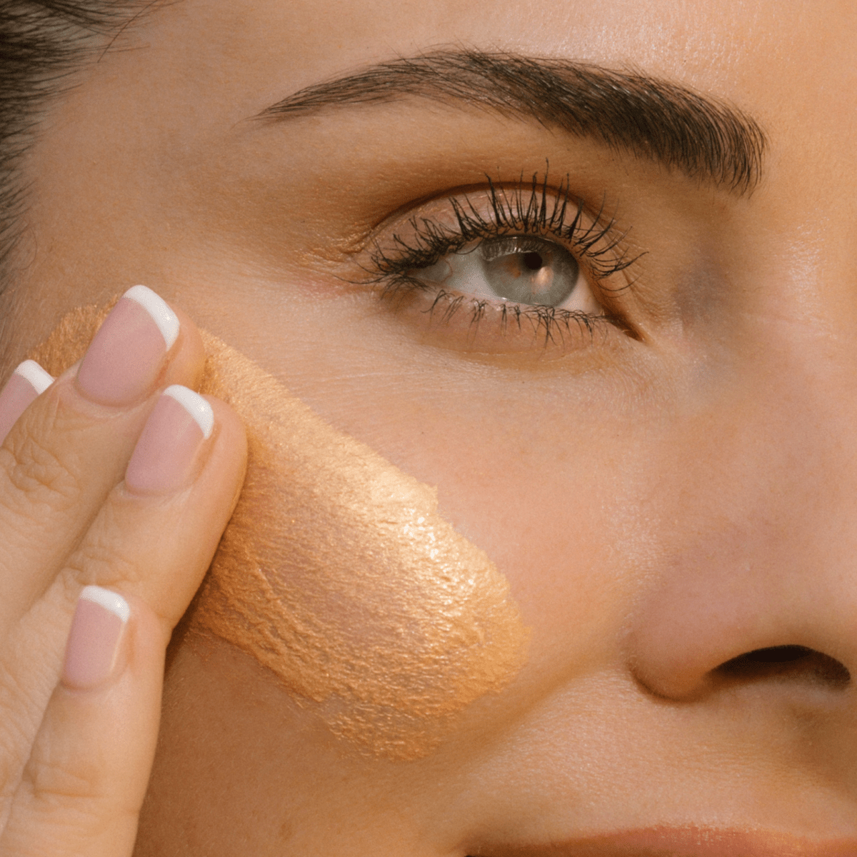 Golden Illuminiser, best Makeup from Eco By Sonya Australia